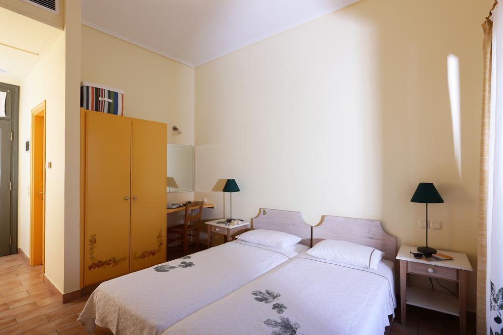 Eleonas Hotel Rovies Kamer foto